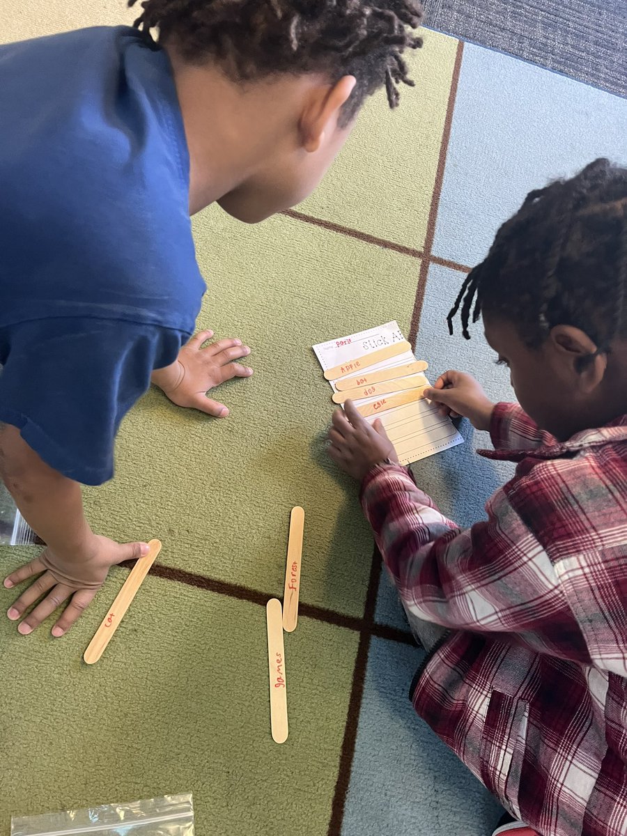 MissSergi's tweet photo. During review week we practiced alphabetical order and ended the week by making our own game and then playing it with our friends! #review #games #partnerplay https://t.co/TSoCPDuzL5