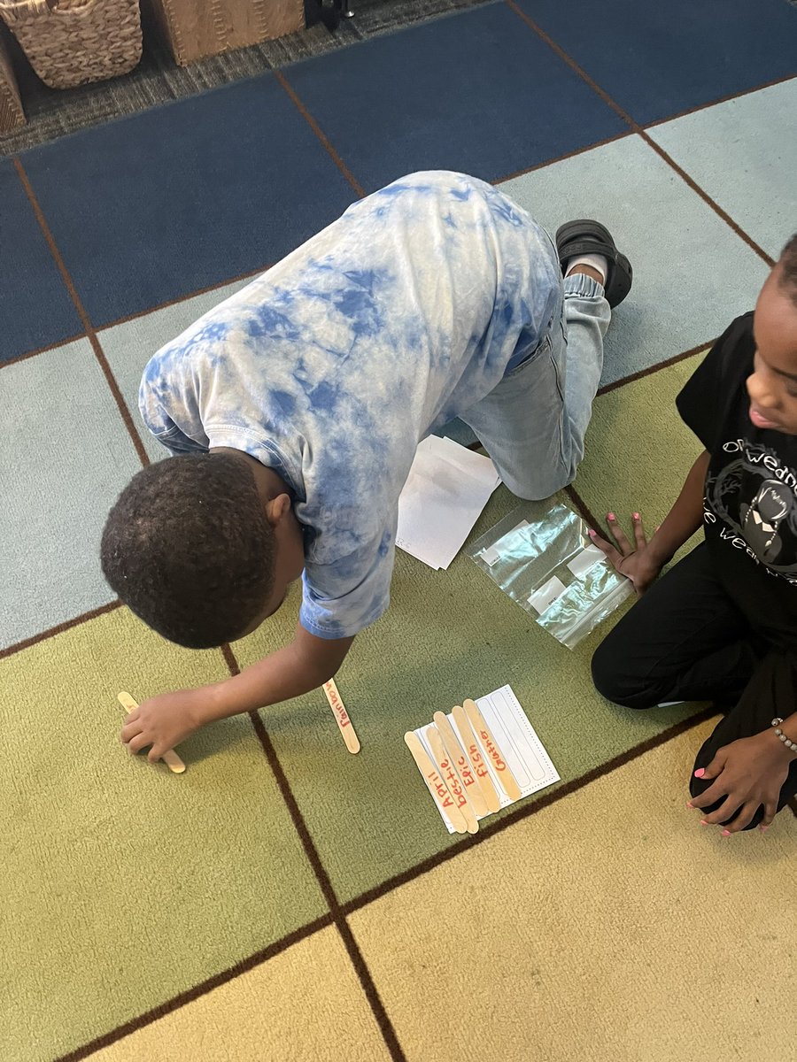 MissSergi's tweet photo. During review week we practiced alphabetical order and ended the week by making our own game and then playing it with our friends! #review #games #partnerplay https://t.co/TSoCPDuzL5