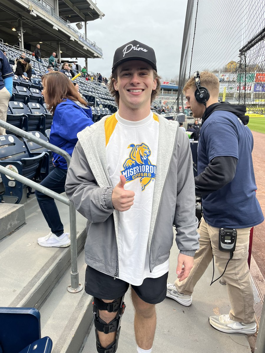 MUCougarsFB's tweet photo. Awesome to see FR WR/K Zack Clarke @ZackClarke8 performing the national anthem at the Scranton Rail Riders minor league game tonight! Proud of our players supporting Zack as well! https://t.co/2fREAhVwgQ