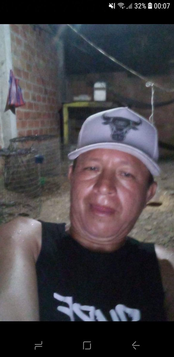 AndyAnd04057920's tweet photo. Mi macho castigador como  te  amo mi bello https://t.co/lnP5JYGFjJ