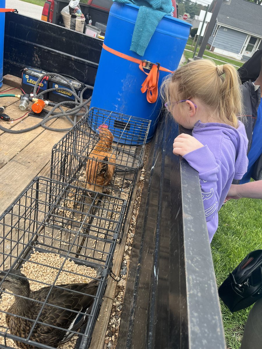 Thanks Farmer Matt for such a neat experience! 😁🐓🦃🦆 #wyproud #wyasd