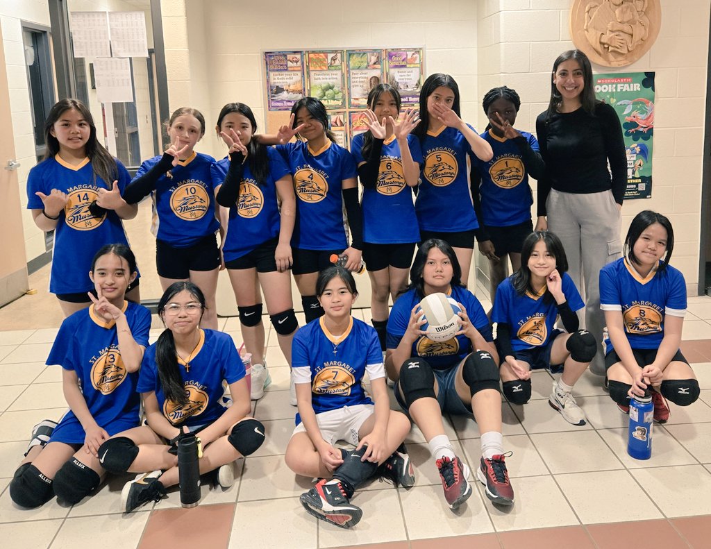 RimeBoulos's tweet photo. It was a great day on the court today with this awesome junior volleyball team! Already looking forward to next season!
#volleyball🏐 #tripleball #athletedevelopment❤️ #mustangsathletics https://t.co/6AwznFSVBU