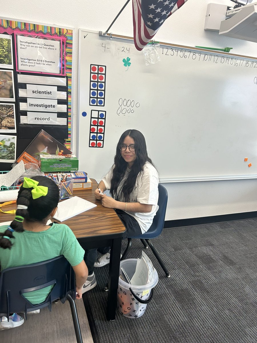 Canyon Springs HS students tutoring kids at Lincoln ES today due to our “Grown our Own” Teacher program within our Silver State Education Foundation (SSEF)! Stay tuned!Thank you @CNLV @NvstateED @ClarkCountySch @OneCanyonNLV @LincolnES1 @CDWCorp