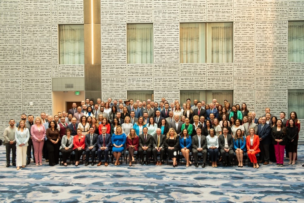 CMWhitburnD3's tweet photo. Honored to join the 2024 @SDChamber mission to DC this week. Grateful for the opportunity to meet with key legislators and policy officials, tackling vital issues affecting our community - transportation, housing, and job creation. Big thanks to @SDChamber for organizing! #SDinDC https://t.co/J0rmjOHlK1