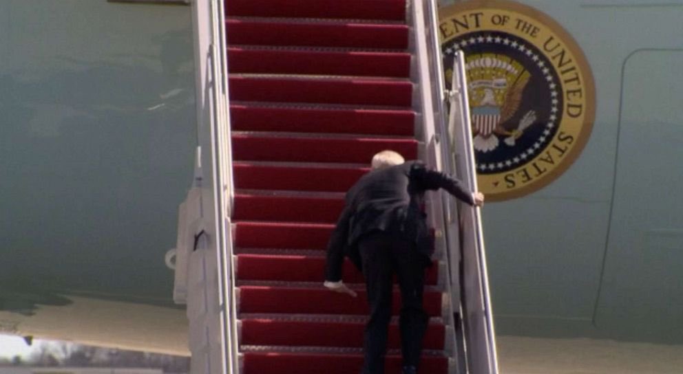 jon4849's tweet photo. My favorite President falls on the stairs. https://t.co/vr0iLrMdbx