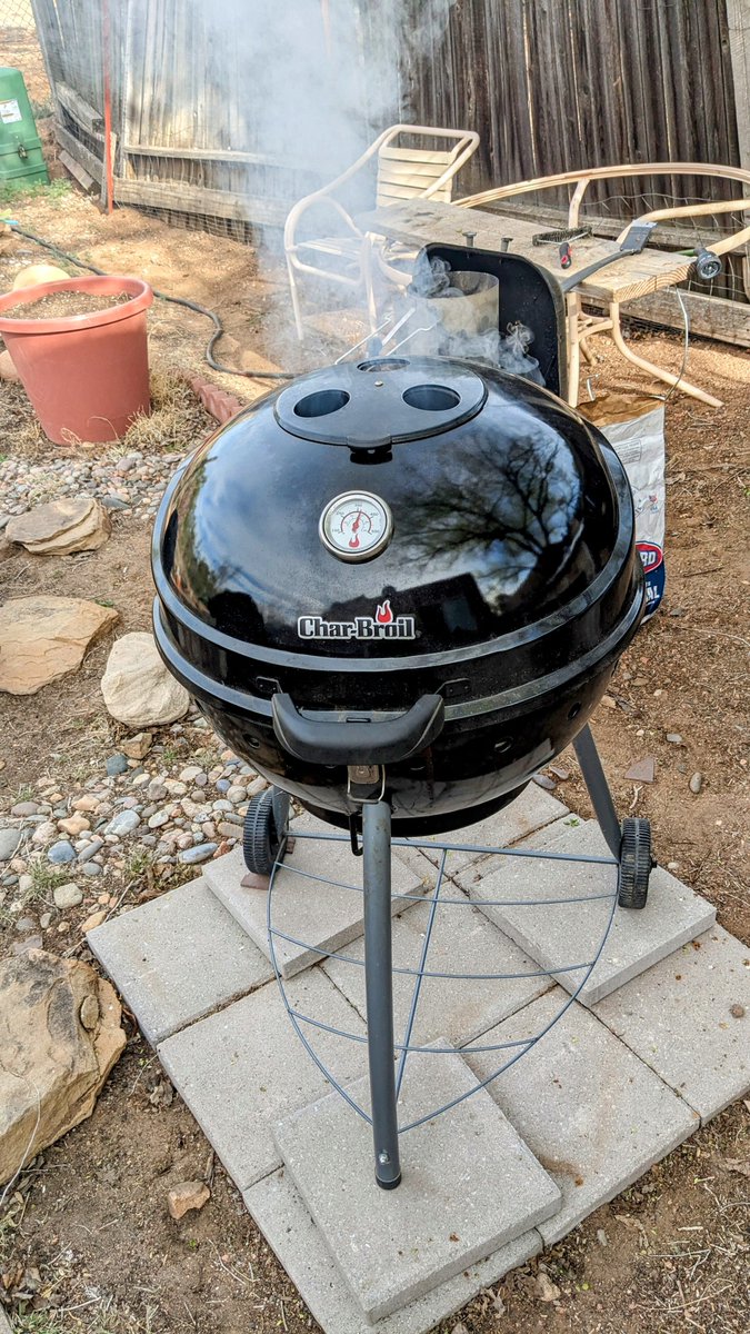 63Raider505's tweet photo. @Charbroil #Kettleman 💯💪🏼🥰🔥 https://t.co/RCsvdPfCPU