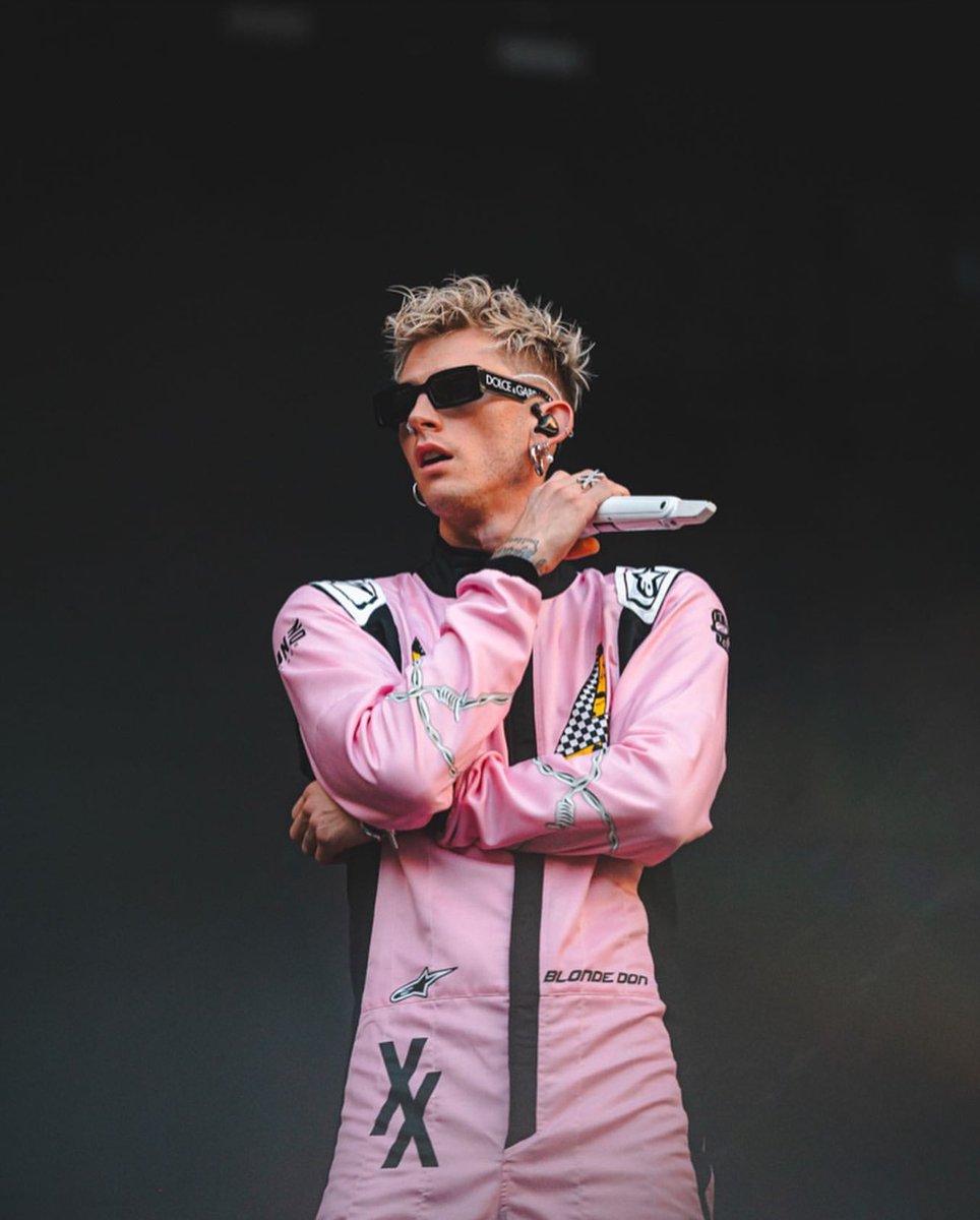 greenflowers9's tweet image. #22DAYSOFMGK