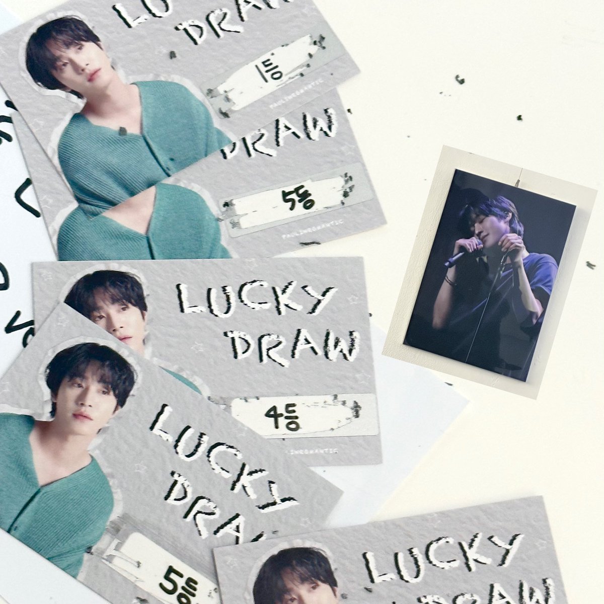 ipsaedal_seop_'s tweet photo. ˗ˋˏ 𝐏𝐀𝐔𝐋 𝐢𝐧 𝐑𝐎𝐌𝐀𝐍𝐓𝐈𝐂  ˎˊ˗

효섭이 생일 당일 
짧았지만 알차게 즐기고 왔따( ੭ ̇ᗜ ̇ )੭

나에게도 럭드 1등의 행운이 오다니..🍀 (감격)

액자들 늠 예뻐서 눈 또 실명할 뻔ㅋㅋ
예쁜 카페 열어주셔서 정말 감사합니다◡̈
@paulinromantic

#안효섭 #우리의_낭만이_계속되길_소원하며 https://t.co/g005SEsp95