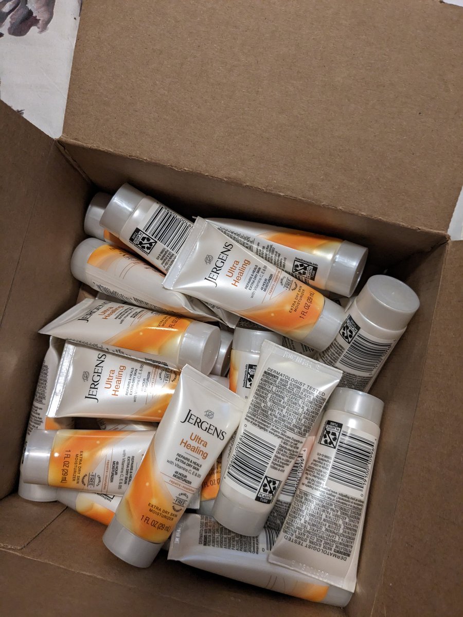 April Thompson tweet media