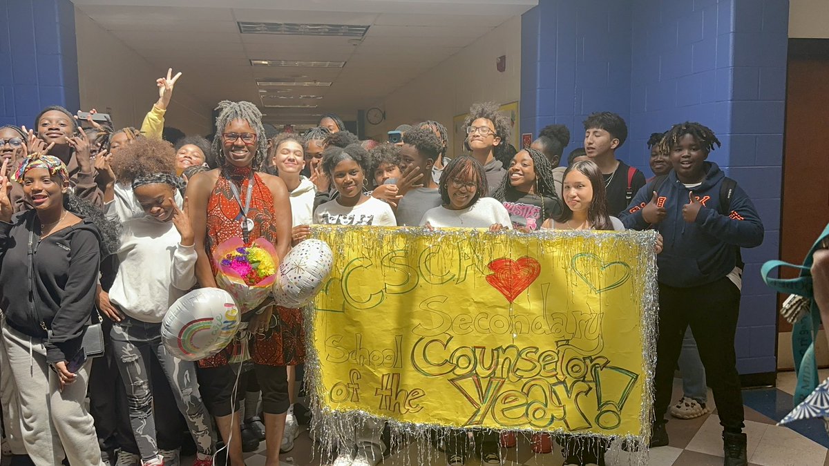 WeAreCSCA's tweet image. Counselor so nice, she won twice! Winning for her county and CSCA, Congrats to our CSCA secondary counselor of the year!