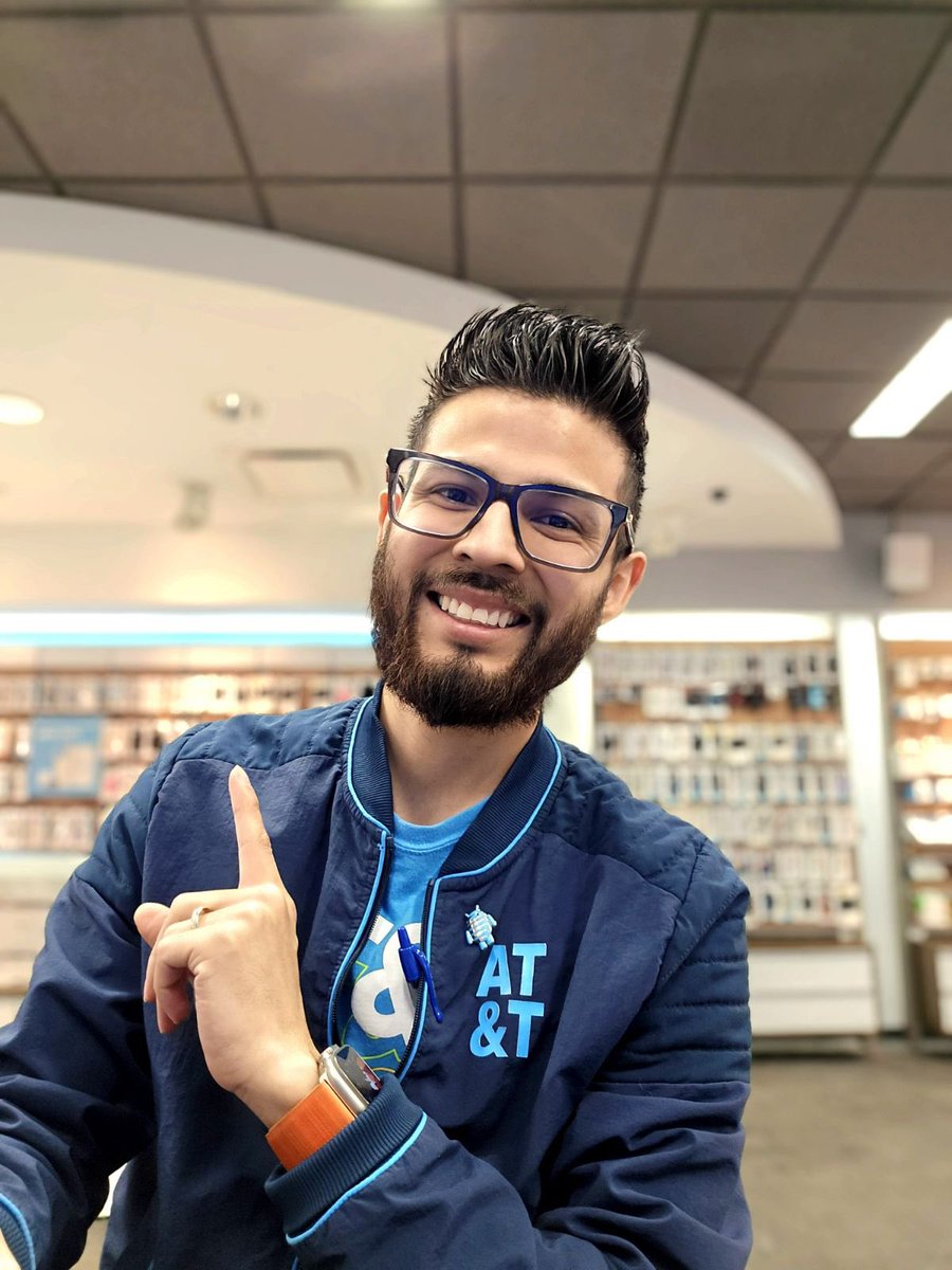 damian39w's tweet photo. Finishing out the day with 2 new business lines and adding ATT Internet Air Business as a solution for the customer.  #Crestwood #ATT #Crestwinning #GLM #Teamfusion #Businessexpert #GrowingATT #Goalachieving #InternetAir https://t.co/QzHm3unVFi