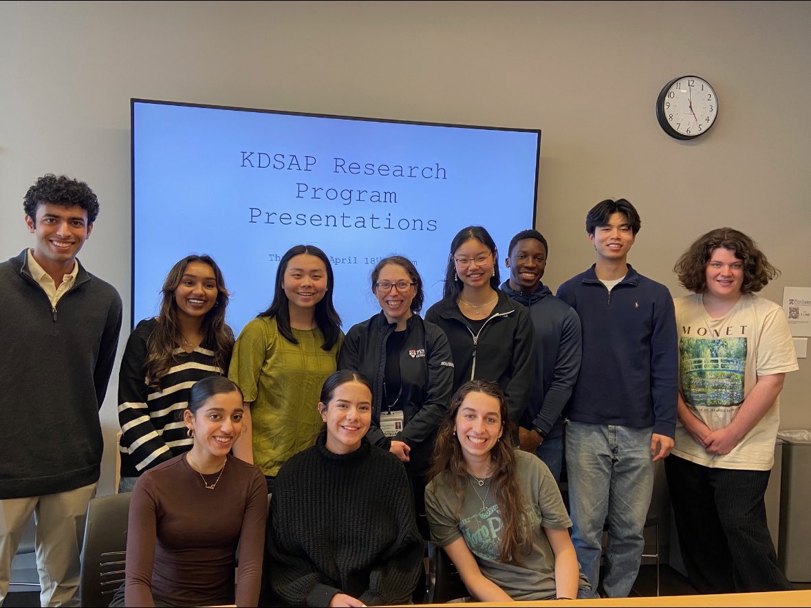 Thank you @KSusztak for yours and Penn/CHOP KIC’s support (and for snapping the photo 👇)!! Amazing group of KDSAP @PennSAS undergraduates who nailed their presentations today! cc: @PennKidney @CHOPNephrology