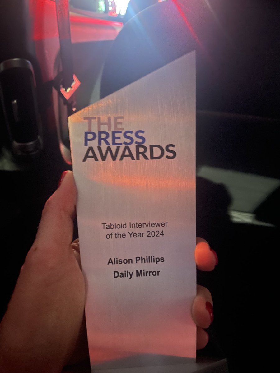 Many thanks to ⁦@PressAwardsuk⁩ for this and all those amazing people ⁦@DailyMirror⁩, but mostly for the incredible, clever and inspiring @realmissfiona⁩ for sharing her story..