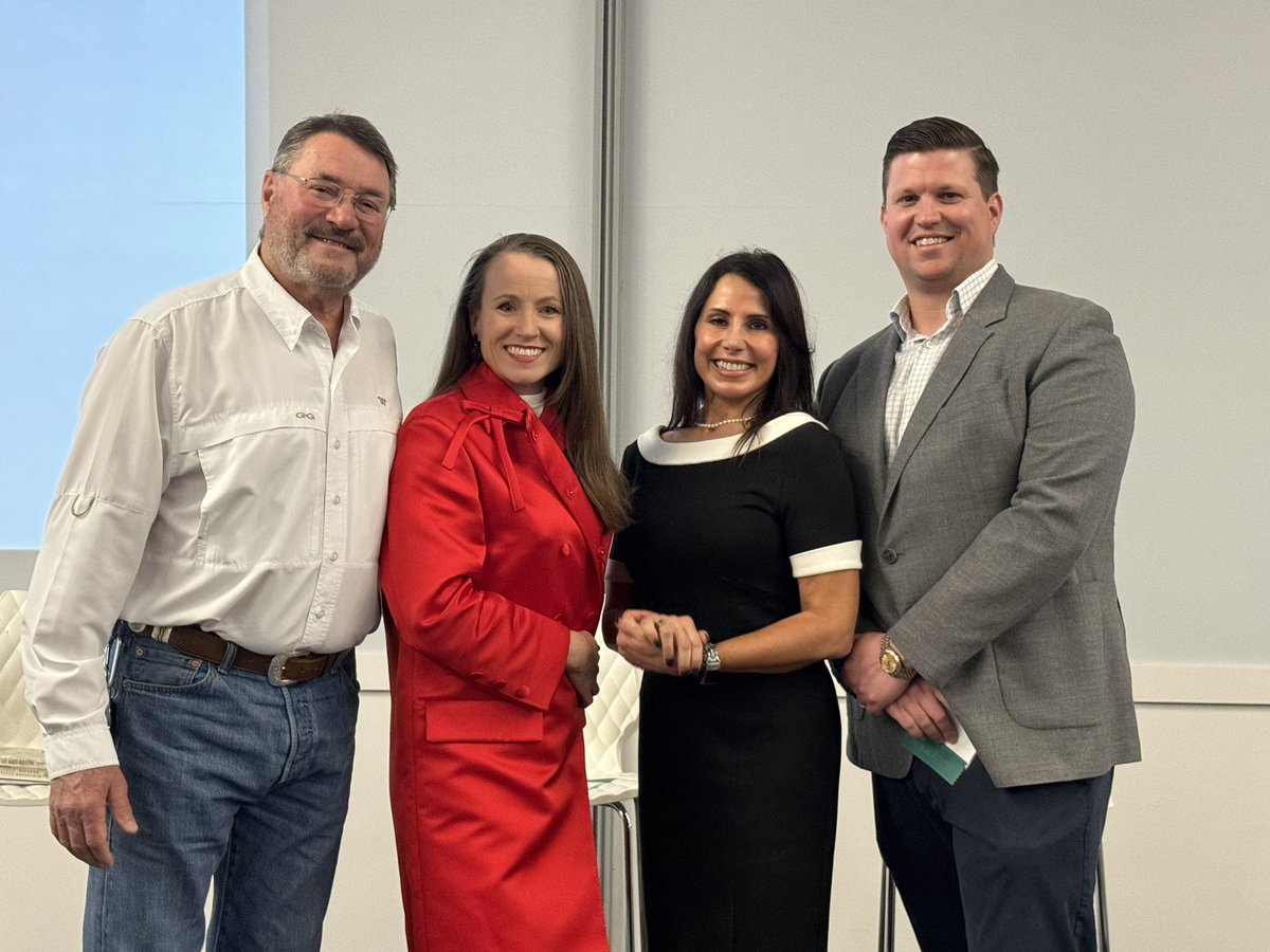 So proud to brag about Del Valle ISD and our students’ success in front of more than 200 business and industry leaders at today’s <a href="/MyABJ/">Austin Business Journal</a> East Austin Growth Summit! I focused on all we’re doing to prepare students with the incredible growth taking place east of Austin!