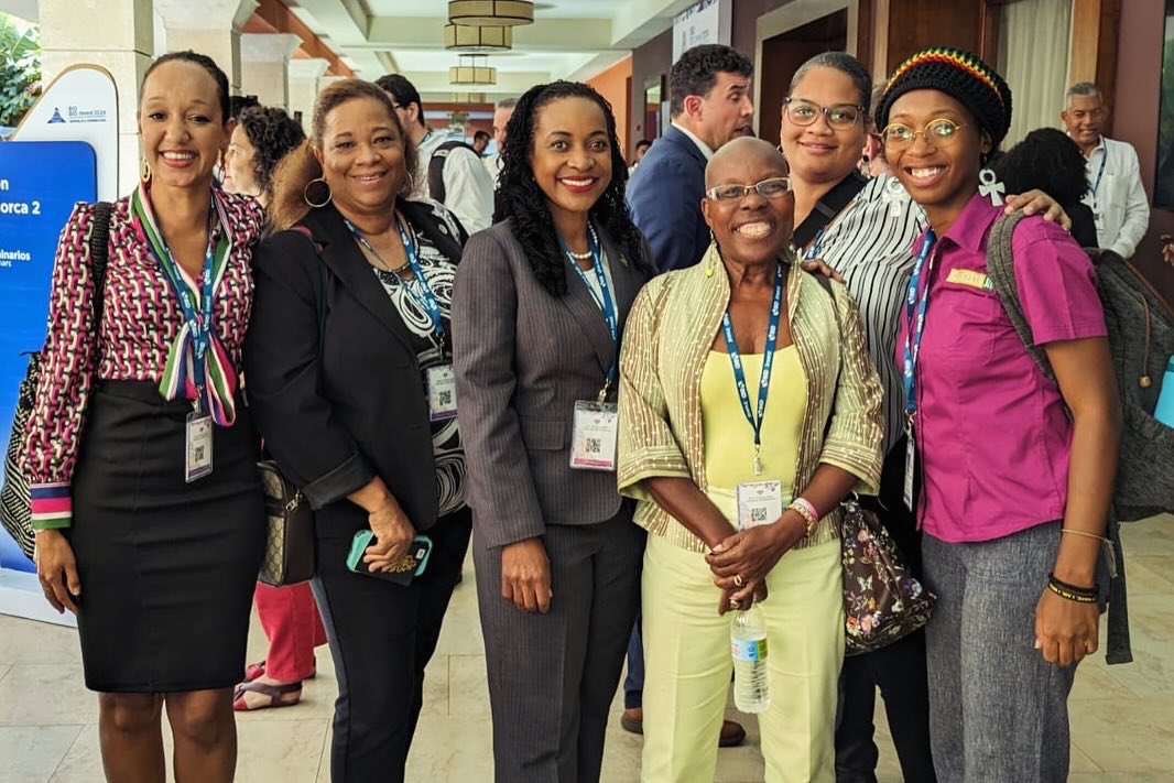 ManifestoJA's tweet photo. Facilitating opportunities for emerging #artists #cultureworkers &amp; #creativeentrepreneurs to access international stages &amp; training has always been part of #ManifestoJamaica’s mission. 

We’re about to launch a new international collab &amp; wi cyaa wait fi tell unnu ‘bout it! https://t.co/1eyfGOBqpd