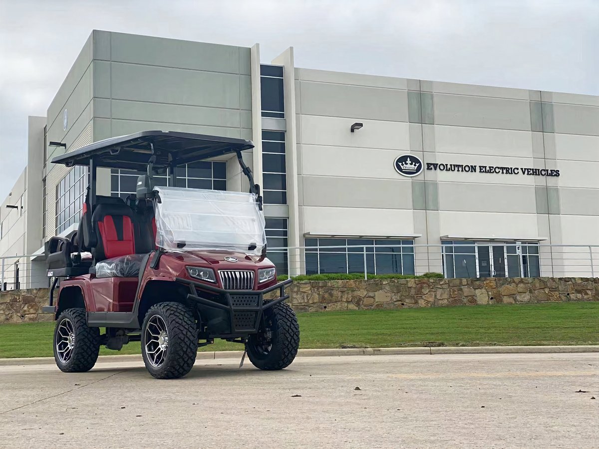 evogolfcarts's tweet photo. Today, we're excited to spotlight our impressive warehouse in Grand Prairie, TX! Boasting a staggering 189,000 sq. ft., this facility truly embodies the Texan motto of "bigger is better." πΊπΈ
#golfcarts #texas #evoltuion #warehouse #inventory #grandprairie https://t.co/UIZARguR82