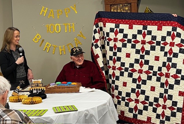 Army Veteran Joe Glenna turned 100 at the Minnesota Veterans Home-Mpls this week! He was presented a coin and letter from @SecVetAffairs through the VA Center for Development & Civic Engagement’s Centenarian Recognition Program and a Quilt of Valor thanking him for his service.