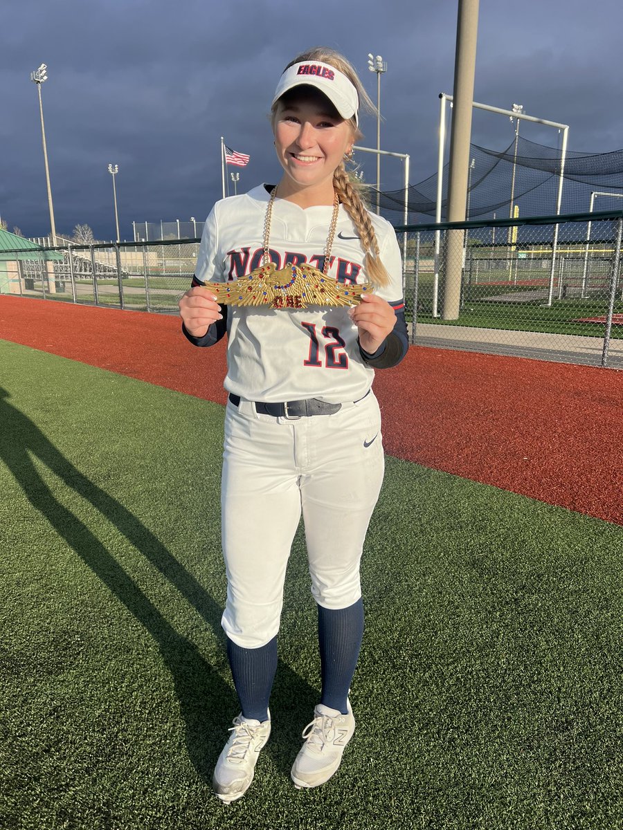 Sophie Herman is our player of the game 🥎 she went 2-3 with 3 RBIs. She also had some incredible catches in centerfield 🦅 The Eagles beat SMN 11-1 🔥