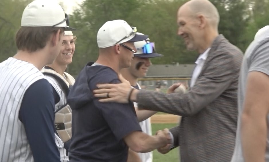 All-Access: Rochester Honors Matt Carlson For 400 Career Wins  channel1450.com/2024/04/18/roc…
