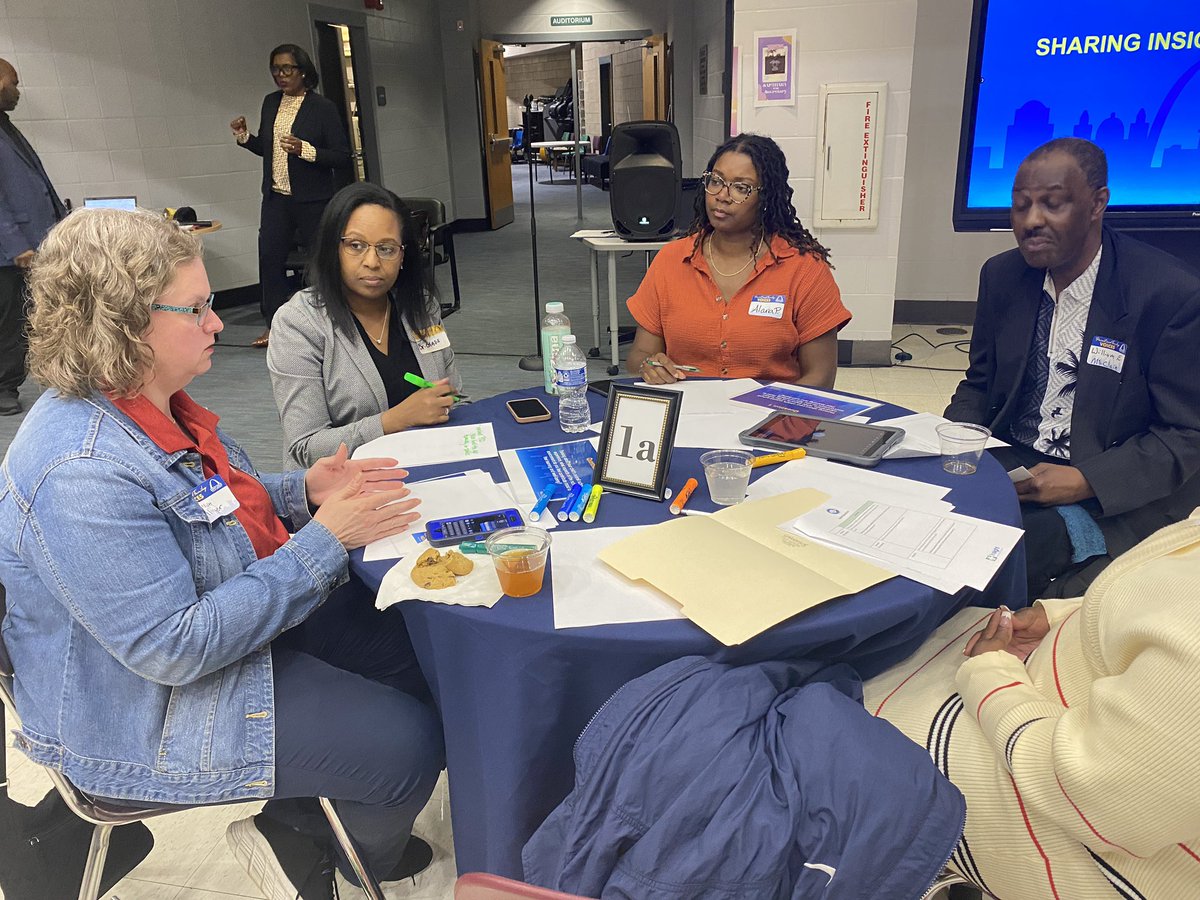 Weather? What weather?! @SLPS_SUPT Dr. Scarlett’s second Parent and Family Forum drew plenty of people looking to weigh in on the future of Saint Louis Public Schools!