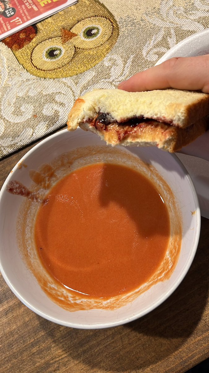 DerpicHerpicus's tweet photo. Meal of champions https://t.co/J7EHZMyADD