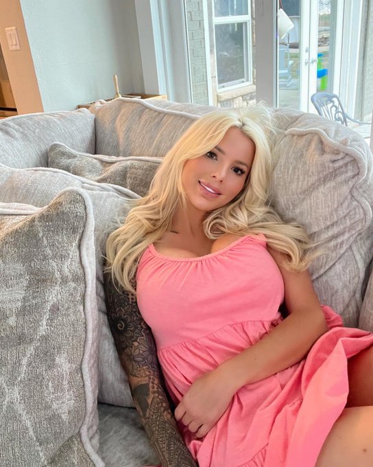 Don't ever date again until you have learned the 5 love languages... read this book! It's a must. It's