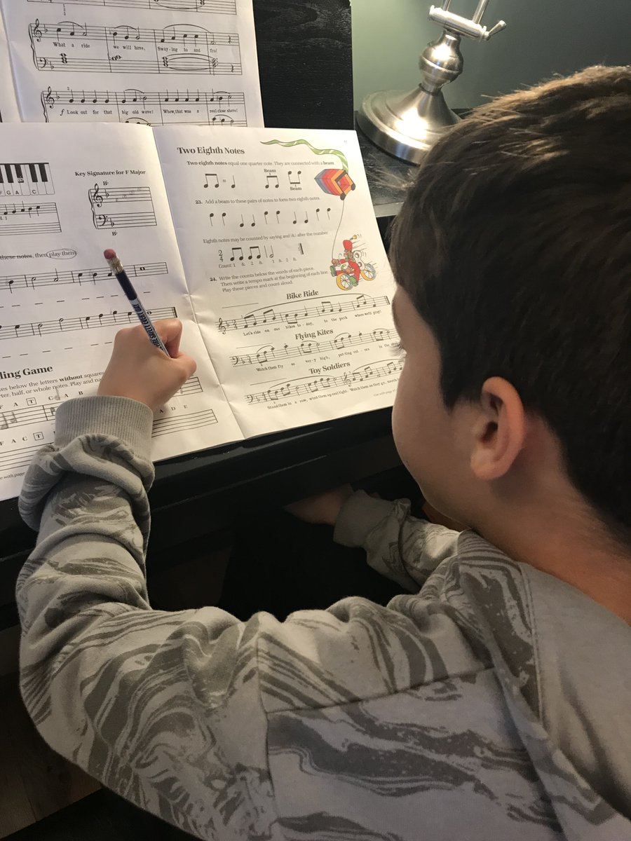 jlbrown2013's tweet image. I so love when something &apos;clicks&apos; for my student!
#pianolessonsforkids
#pianolessons
#iloveteaching