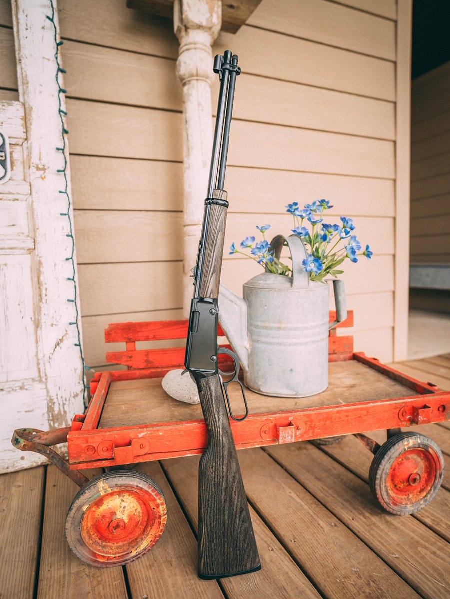 HenryRifles's tweet photo. Sun’s out, Garden Guns out. ☀️
Designed for use specifically with .22 caliber shot shells, the smoothbore Henry H001GG Garden Gun is built to protect your spring blooms.
#henryusa #madeinamerica #huntwithahenry #protectandprovide https://t.co/SLyudHzcOH