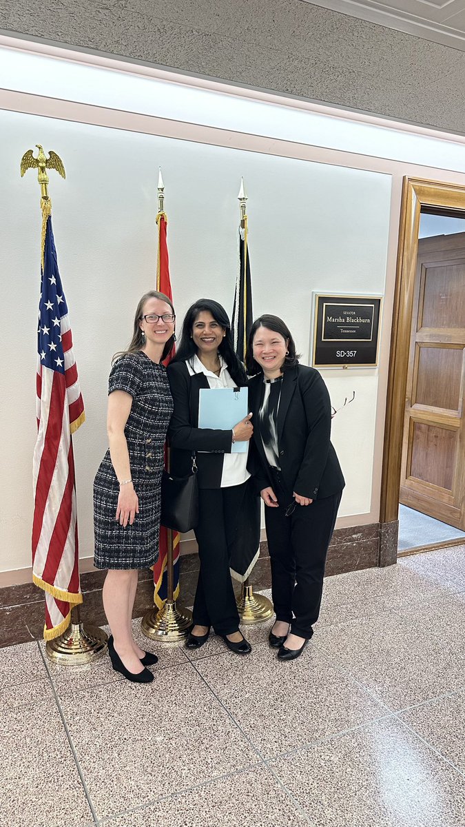 Thank you Senator @MarshaBlackburn staff for meeting with our team @ASNKidney @ASNAdvocacy to discuss funding the implementation of the Securing the US OPTN Act to modernize America’s transplant system and better serve patients! #KidneyAdvocates @rhiruns @VineetaKumar8