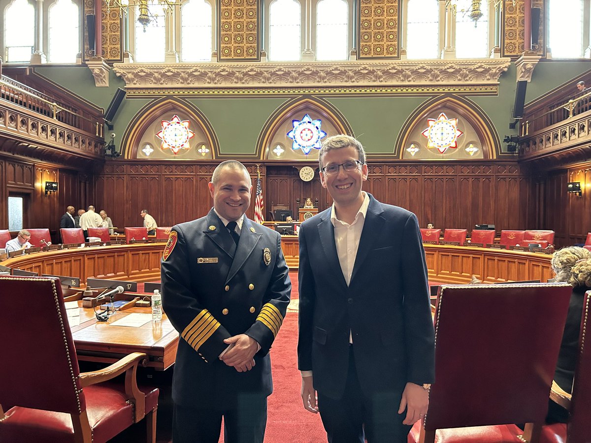 Thank you Chief Brade from the Cromwell Fire Department for visiting me in the Senate this afternoon!
