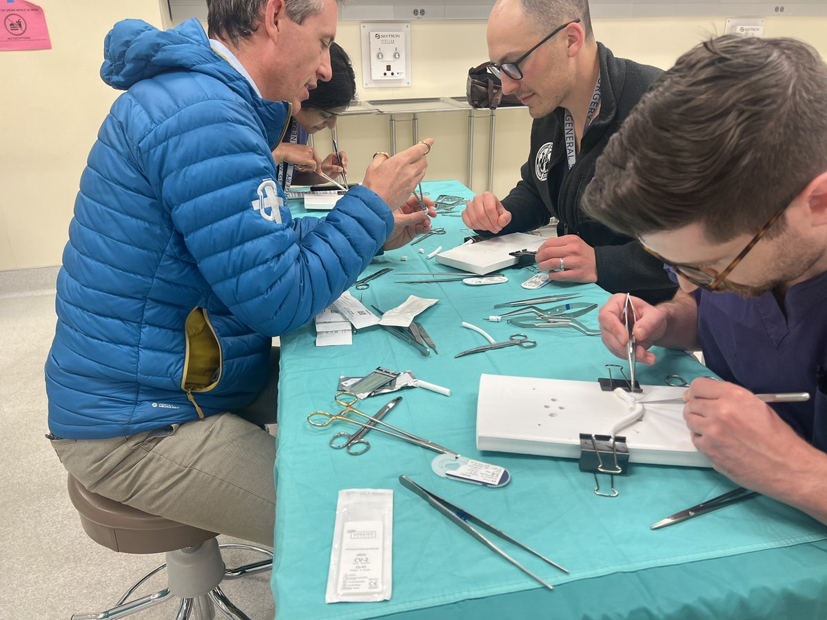 Vascular anastomosis lab, guided by @UWVascsurg APD Dr. Matt Smith and hosted for our @uwgensurgres, offered invaluable hands-on experience and advanced training opportunities in vascular surgery techniques @UWSurgery