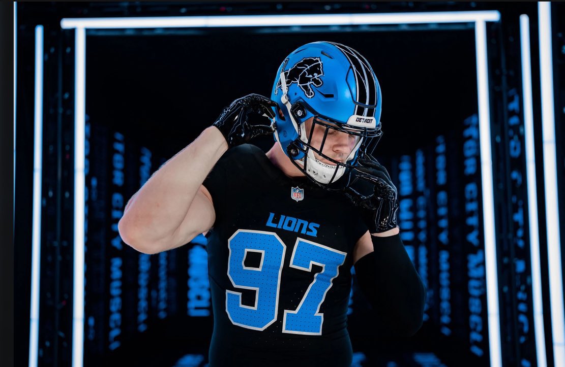 The new Detroit Panthers uniforms are absolute fire 🔥