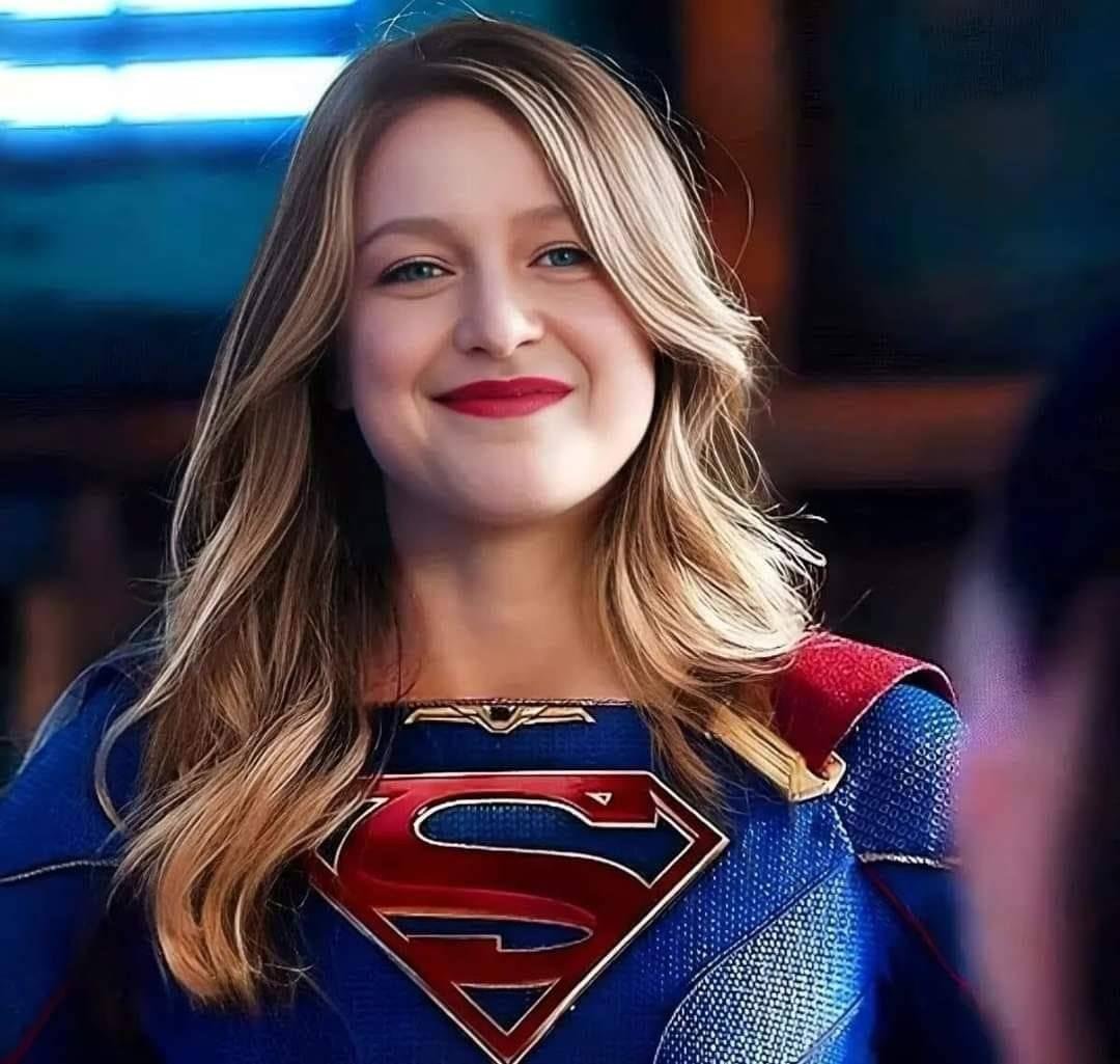 There is great power in being the calm at the center of the storm. A beacon to show the way. Supergirl is here to remind us on Earth about what's best in ourselves - J'onn J'ozz #Supergirl #KaraZorEL @TheCWSupergirl @SupergirlRadio @mojotastic #DCTV #Arrowverse #MelissaBenoist