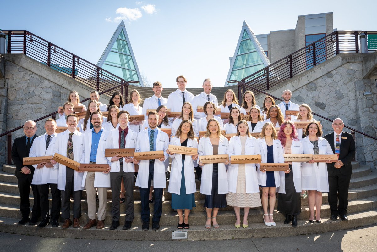 A BIG congratulations to our NMP Class of 2024 on their White Coat Ceremony today at UNBC and reaching the end of their medical school journey! We can’t wait to further celebrate your success at your convocation at UBC in May🥳🩺👏 @UBCmedicine