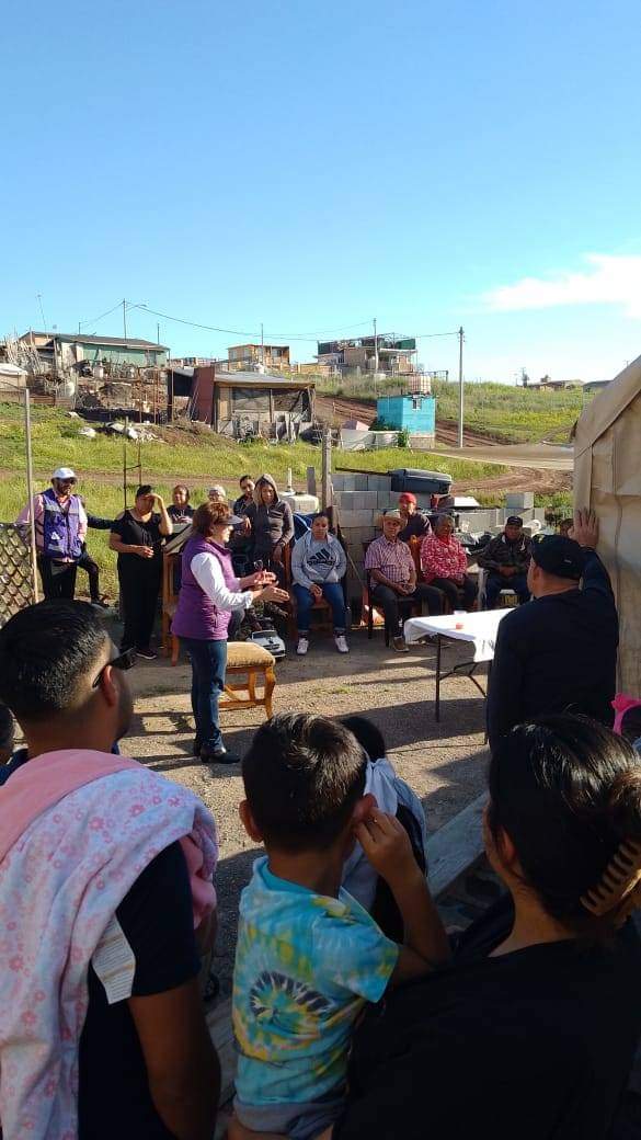 Con un gobierno responsable y eficiente llegaremos a las colonias más alejadas del centro de #Rosarito. Me llevo el compromiso de atenderlos siempre. <a href="/PESNacionalMX/">Partido Encuentro Solidario</a> #PesRosarito #VotaPes #Elecciones2024 #Presidenta #Municipal