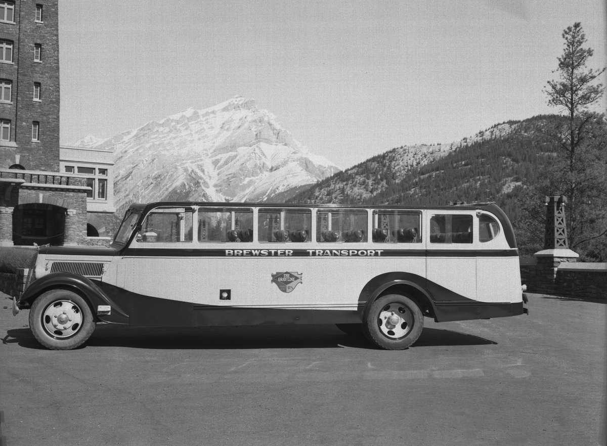 Today we celebrate World Heritage Day and encourage you to learn about Banff National Park's rich history. @Banff_Town is full of heritage sites, and now you can learn about their historic past: heritagefinder.banff.ca 📸: George Noble / @whytemuseum #MyBanff #WorldHeritageDay