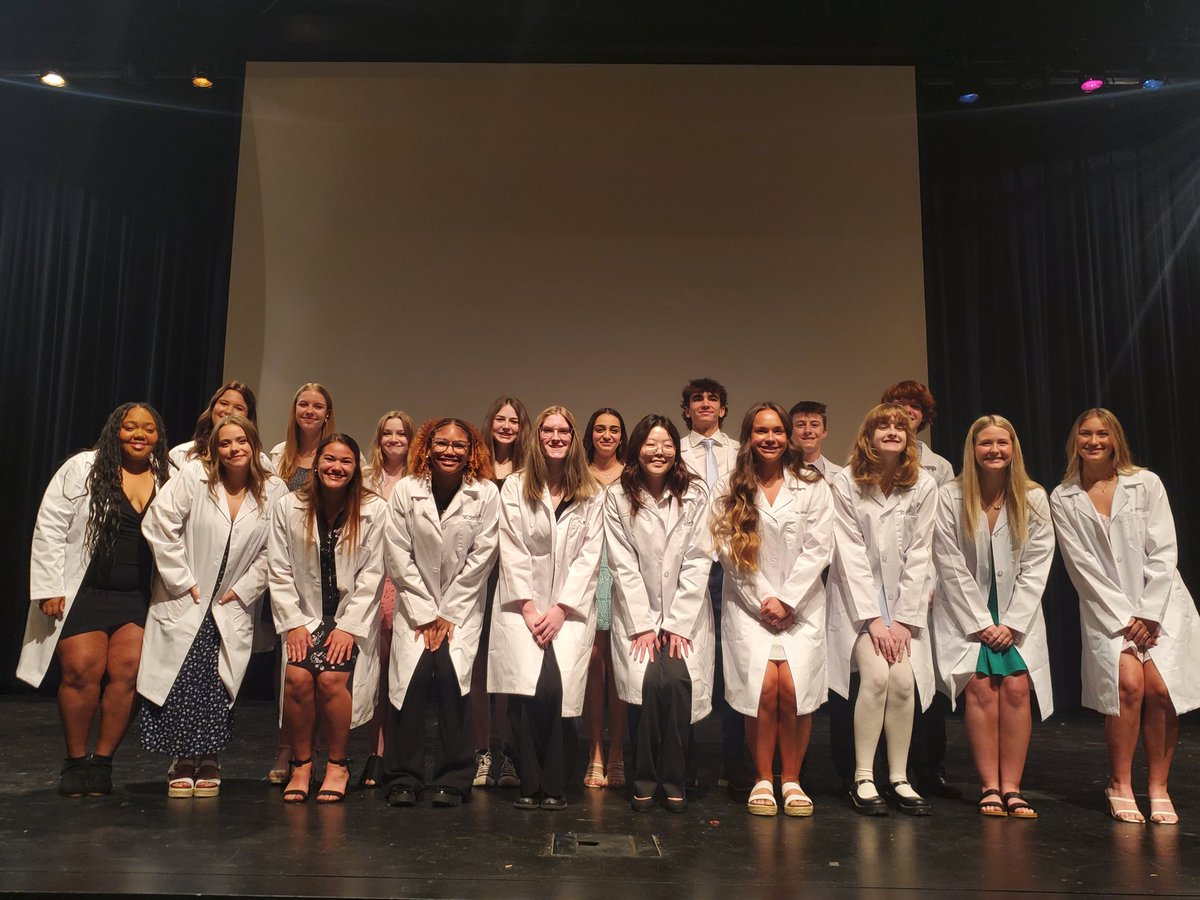 ZumEastHigh's tweet photo. Excited to celebrate OUR PLTW Biomedical Science SENIORS at this year's Whitecoat Ceremony!!! #EastsidePride https://t.co/OkVkVPtpWF
