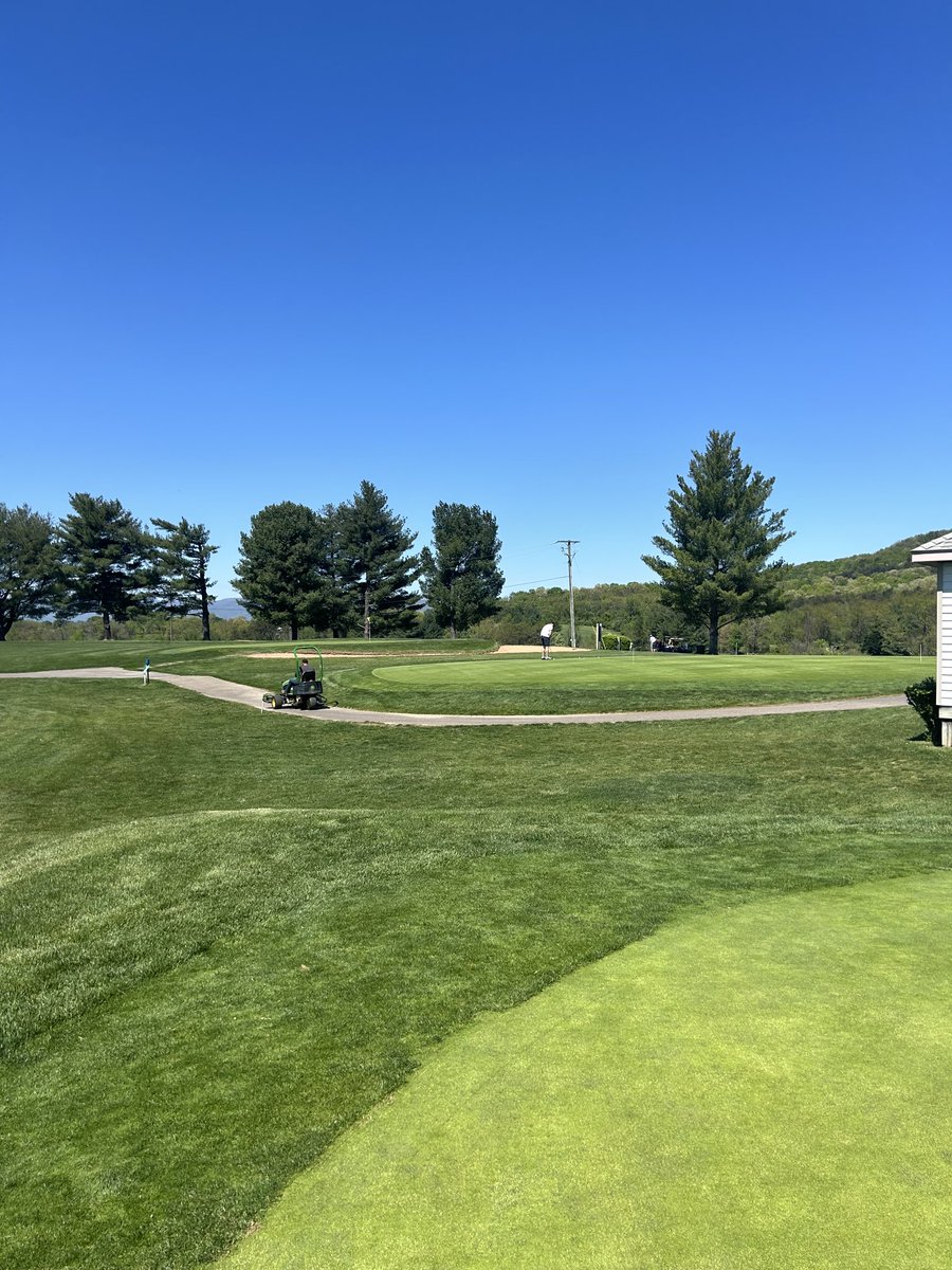 Pretty day at Blue Hills Golf Course in Salem Virginia