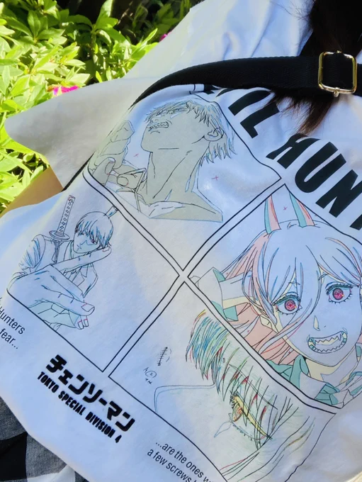 おはようございます☀
ユニクロでチェンソーマンのかっこいいTシャツ買いました!
劇場版いつかなぁ?楽しみ✨ 