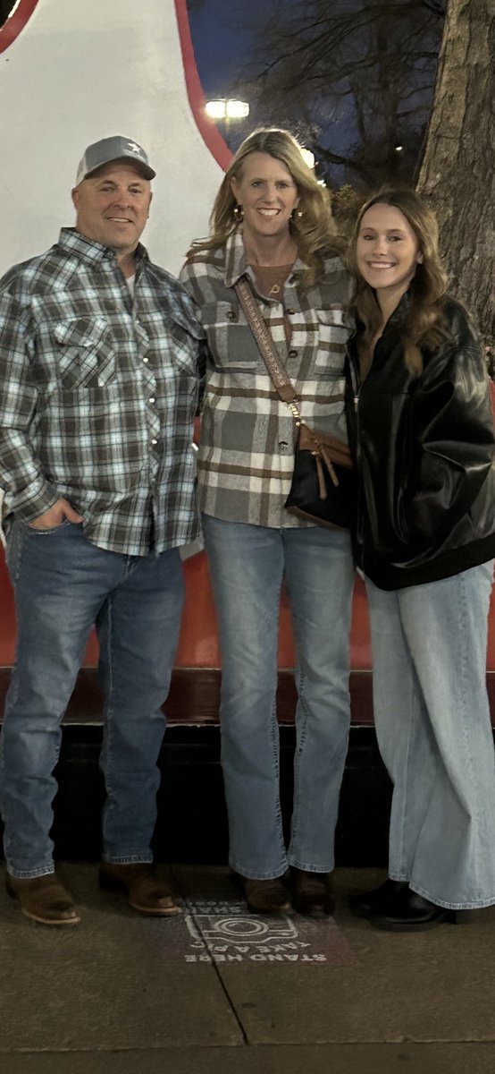 PfISDAthletics's tweet image. Wishing Momma Mac ⁦@McEachernPaige⁩ a Happy Birthday 🎈🎂🎁 today! Not a day over 2️⃣9️⃣!
To say I “out kicked my coverage”, is an understatement!
#blessed🙏
#mystrength