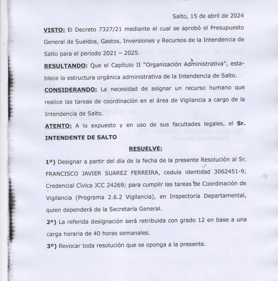 AlejandroAmaral's tweet photo. Uno de los acomodados en Salto Grande era un tipo que militaba con Lima y a pocos días de las elecciones departamentales de 2020 se fue con Albisu.
En Salto Grande se le terminó el contrato. Ahora volvió con Lima. Claro, le dio un cargo de $ 100.000 en la Intendencia hace 3 días. https://t.co/QH66gbj7eq