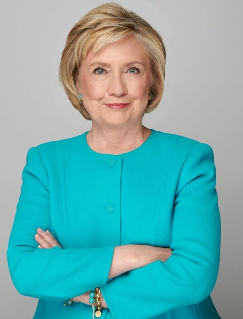 Damaan4u33's tweet photo. Who agrees Hilary Clinton would've been light-years a better president than Donald Trump?   ✋🏽✋🏽✋🏽 https://t.co/kcB6SXGM3Z