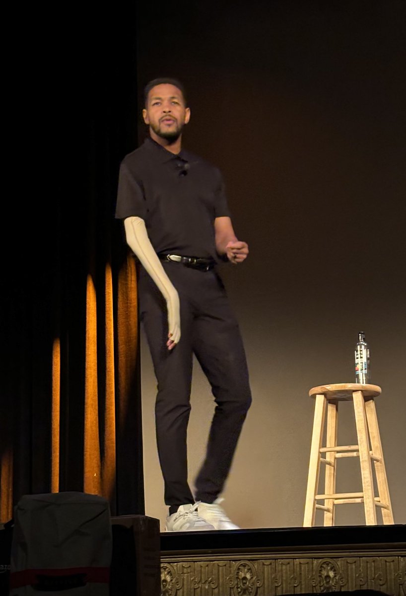 Amazing night listening to the inspirational @inkyjohnson in Plattsburgh at the Strand theatre. Just what I needed to end this year strong and continue to move forward! Thank you❤️