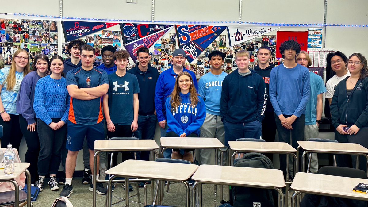 In honor of Officer Jensen of the Syracuse PD &amp; Lieutenant Hoosock of the Onondaga Co Sheriff and their families. #lightupliverpoolinblue