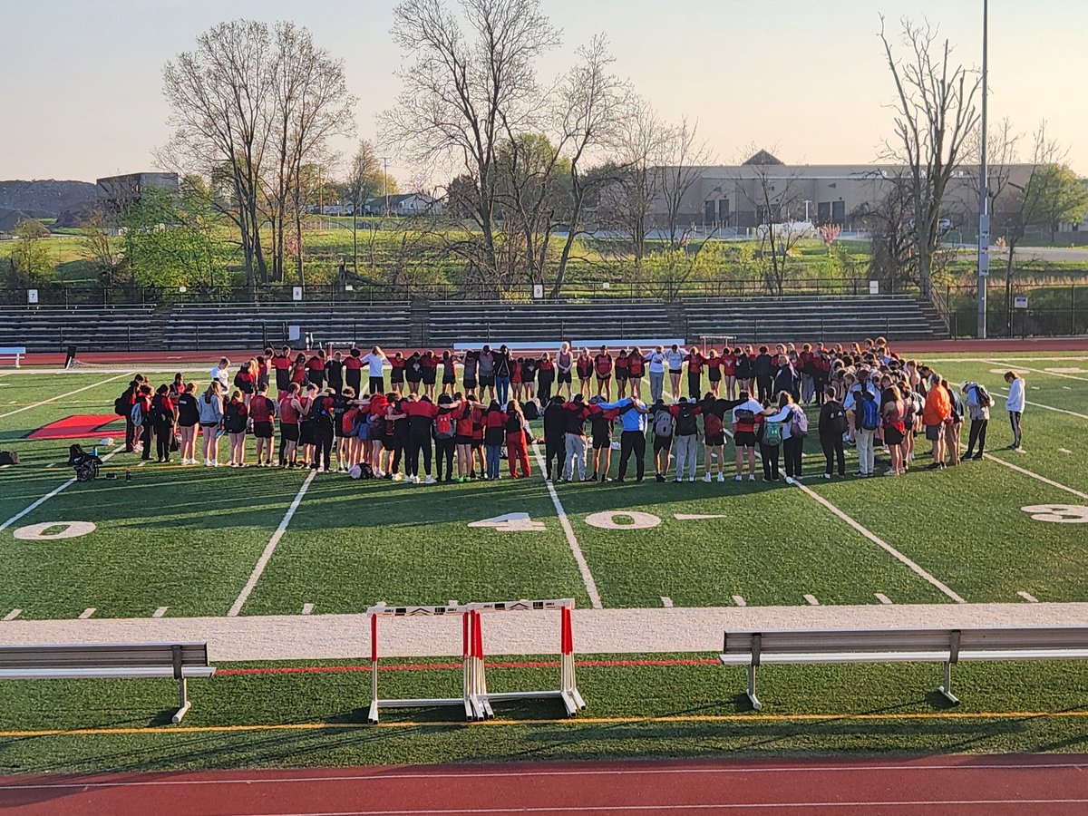 DoverTF's tweet photo. Losing one of our own is the hardest thing our track and field family has ever had to endure, but the strength and support of those around us have been amazing.  Thank you Eastern T&amp;F for being a comforting guest tonight and helping to honor our fallen teammate.   @EasternYorkSD https://t.co/Ki3XH5Zb24