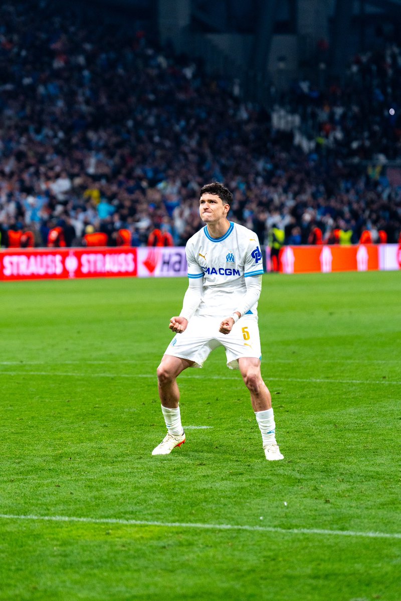 leoobalerdi5's tweet photo. A SEMISSSS !!!!!! NOCHE INCREÍBLE DE TODO EL EQUIPO, SEGUIMOS SOÑANDO! ✨

GRACIAS A NUESTROS HINCHAS POR HACERLA MAS ESPECIAL ! 🩵🤍

~~~~~~•~~~~~~•~~~~~~

ON EST EN DEMIIIIIIIII !!!! UN MATCH INCROYABLE DE TOUTE L’ÉQUIPE, ON CONTINUE DE RÊVER ENSEMBLE ✨

UN IMMENSE MERCI À NOS SUPPORTERS D’AVOIR RENDU CETTE SOIRÉE ENCORE PLUS SPÉCIALE 🩵🤍