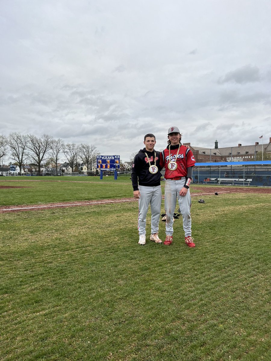 foxlanebaseball's tweet photo. Today’s GOD’s. Will you shine under the bright lights when your time comes??  @franksal1616 and @2BradPatterson2 DID!!!  Gamers!!! https://t.co/v7sfOXUS8B