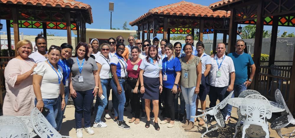 ECASAVaradero's tweet photo. 🇨🇺✈ Bienvenidos queridos compañeros cursantes de la 2da edición Diplomado en Dirección Empresarial de la Aviación al Aeropuerto Internacional Juan Gualberto Gómez Ferrer 
#CubaDestinoSeguro #losprimerosanfitriones #CACSA #MatancerosEnVictoria #GenteQueSuma  
#TransporteCuba https://t.co/kMXcOFRLUr