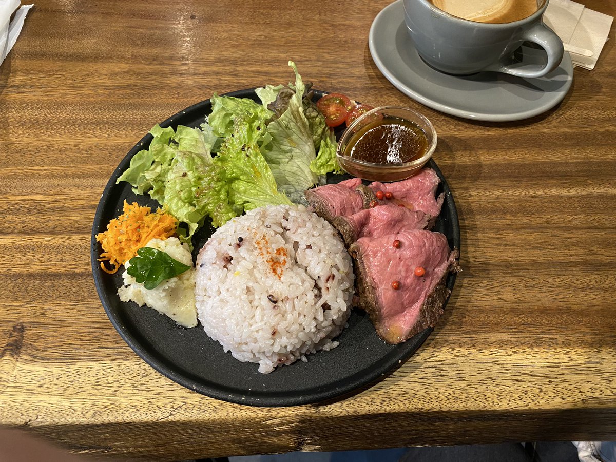 mwdanforth's tweet photo. Yesterday in #japanadventures a pirate ship, some severed swan heads, an oddly parked car, and some roast beef. https://t.co/zakwwr7ZFZ