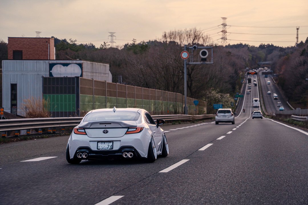 こ－たろ－ tweet media